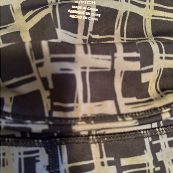 Small leggings for exercise Calvin kl I don’t use anymore - Picture 3 of 3